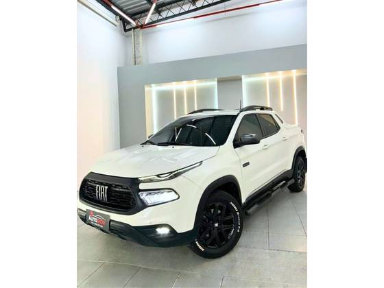 FIAT TORO 2.0 16V TURBO DIESEL ULTRA 4WD AT9 FIAT TORO 2.0 16V TURBO DIESEL ULTRA 4WD AT9